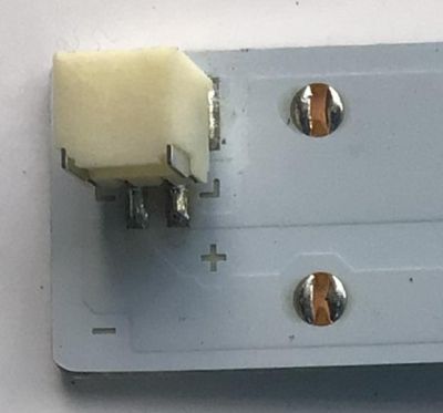 KIT DE LED'S PARA TV INSIGNIA (3 PIEZAS) / NUMERO DE PARTE LBM430M0801-FQ-1 / 210BZ08D0B338BH08E / LBM430M0801-FQ-1(HF)(O) / PANEL T430QVN03.0 / DISPLAY V430DJ1-Q01 REV.C1 / MODELO 100012584 (43 PULGADAS) - Imagen 3